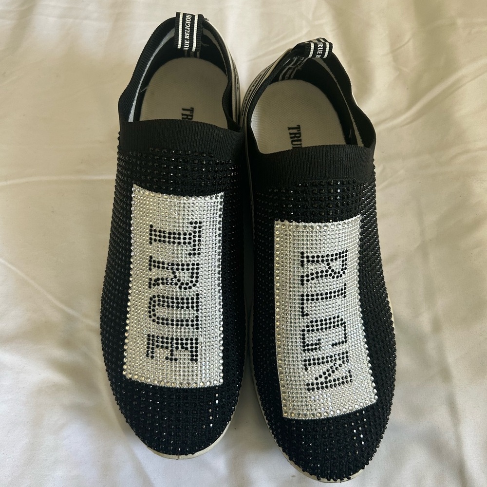 True Religion Aurelia size 8.5 Sequins black white